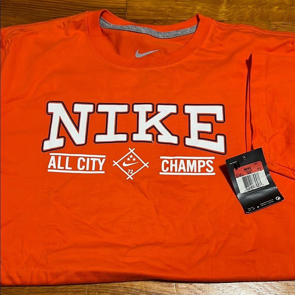 Nike All City Champs Orange Tee ‘72’. size L. NWT. Mens